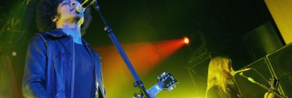 A Looking In View – Alice in Chains